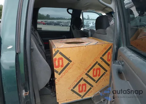 2006 Chevrolet Silverado 1500 Lt1 из США, поврежденный, VIN 2GCEK13T561186515